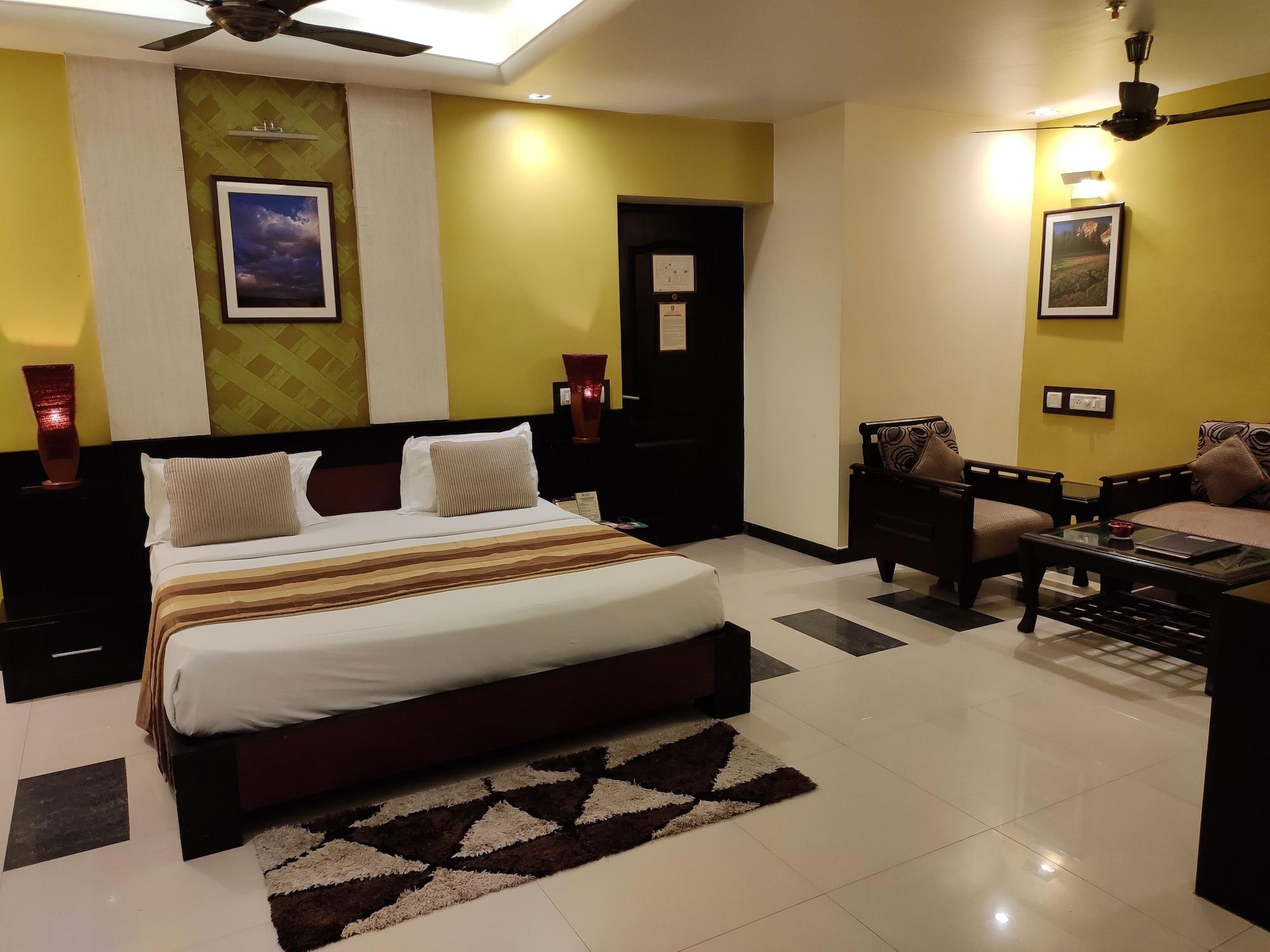 Hotel Pushpak Bhubaneswar Exteriör bild