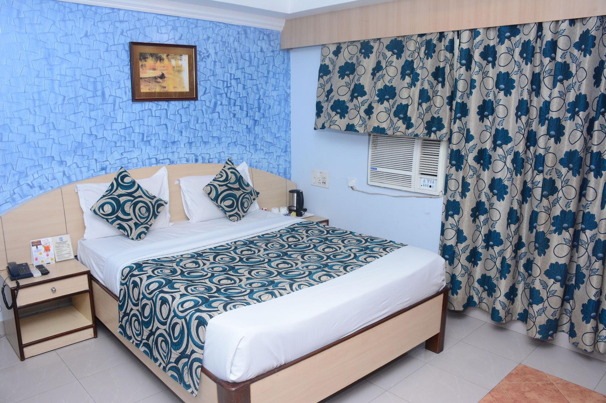 Hotel Pushpak Bhubaneswar Exteriör bild