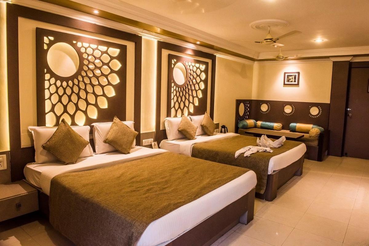 Hotel Pushpak Bhubaneswar Exteriör bild