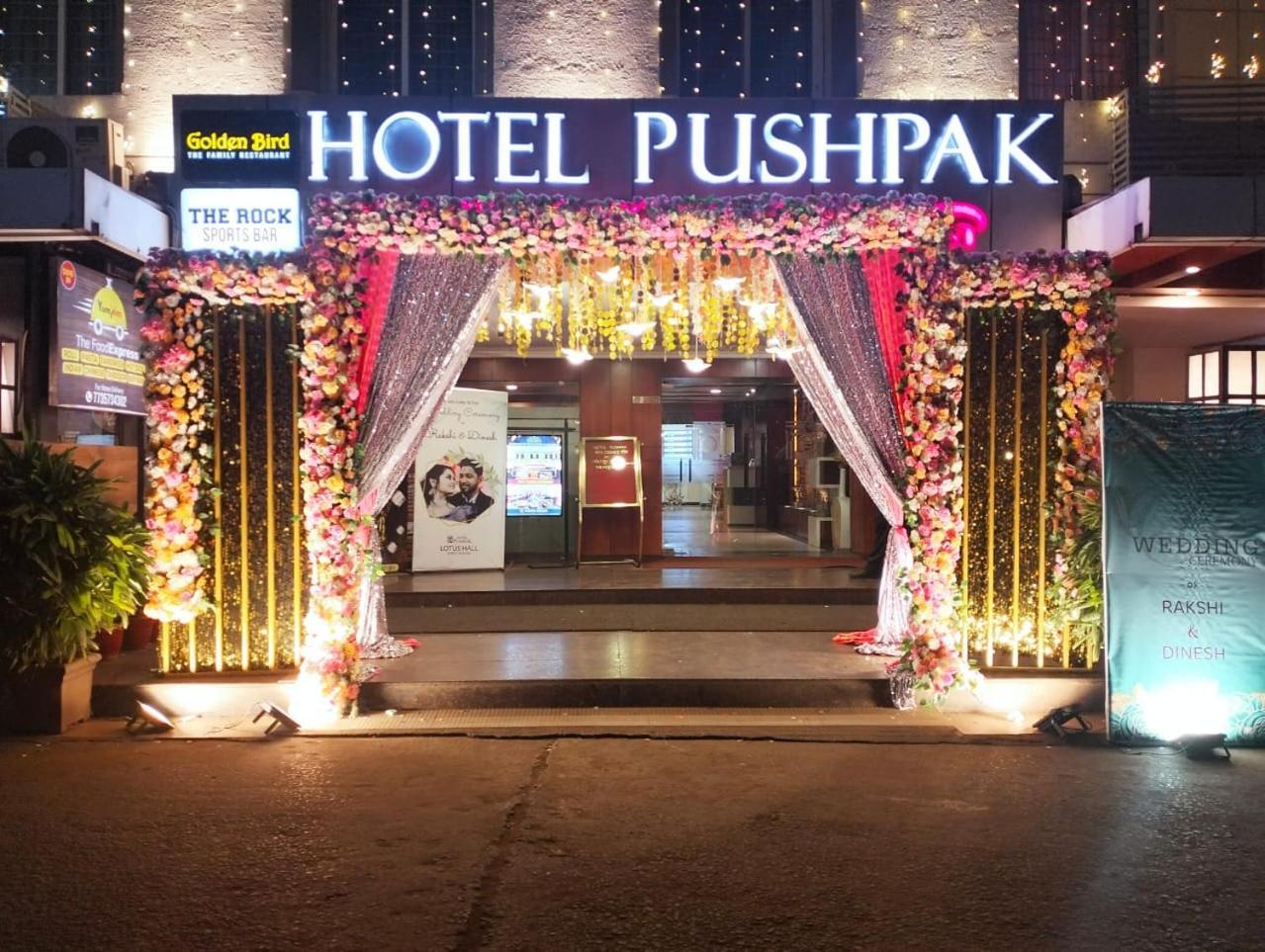 Hotel Pushpak Bhubaneswar Exteriör bild
